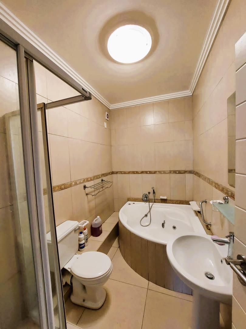 To Let 3 Bedroom Property for Rent in Umhlanga Ridge KwaZulu-Natal