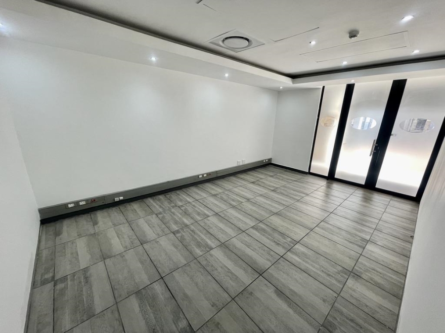 To Let Commercial Property for Rent in Umhlanga Ridge KwaZulu-Natal