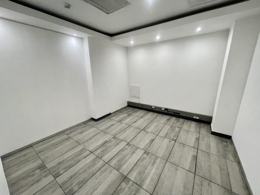 To Let Commercial Property for Rent in Umhlanga Ridge KwaZulu-Natal