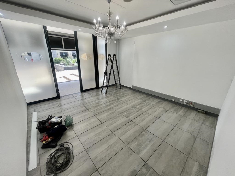 To Let Commercial Property for Rent in Umhlanga Ridge KwaZulu-Natal