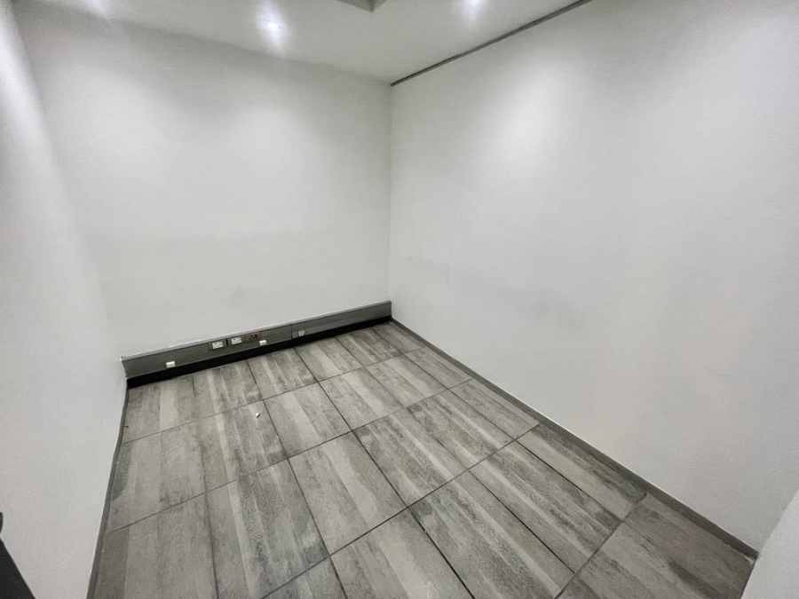 To Let Commercial Property for Rent in Umhlanga Ridge KwaZulu-Natal