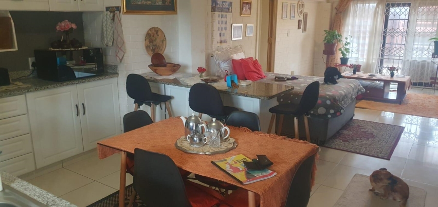 2 Bedroom Property for Sale in Amanzimtoti KwaZulu-Natal