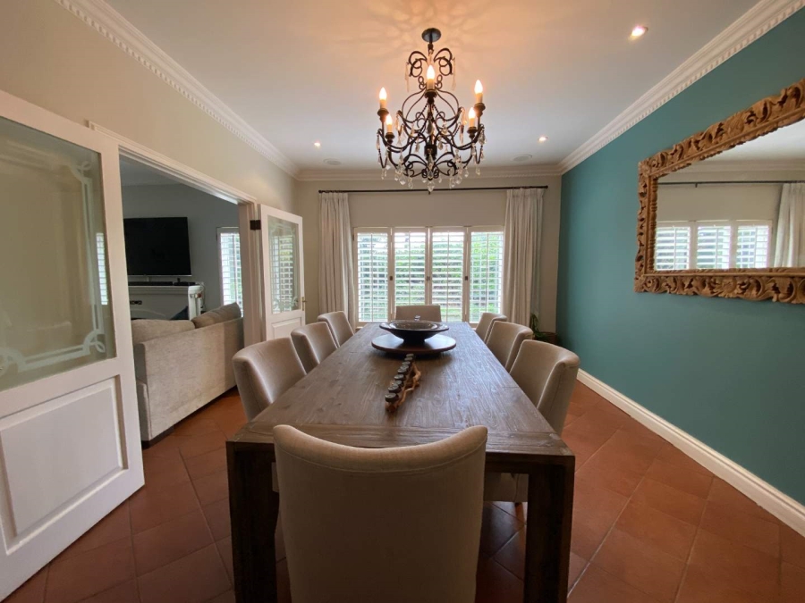 To Let 4 Bedroom Property for Rent in Kloof KwaZulu-Natal