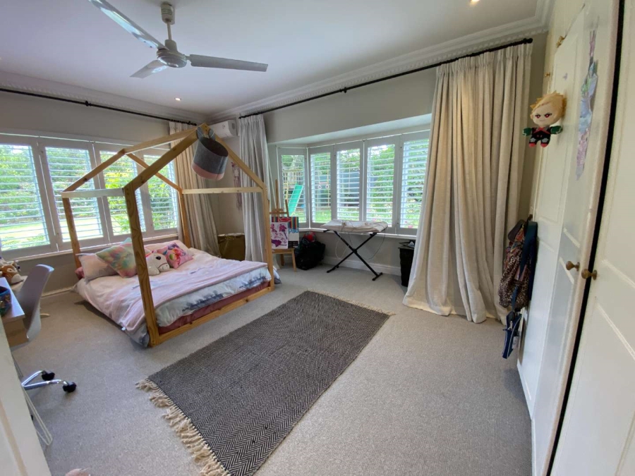 To Let 4 Bedroom Property for Rent in Kloof KwaZulu-Natal