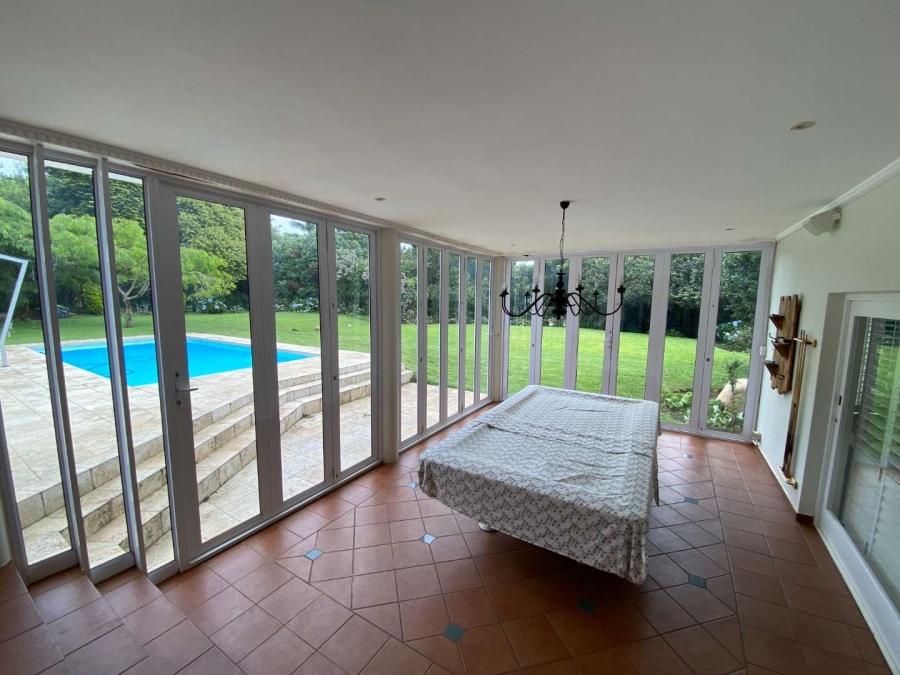 To Let 4 Bedroom Property for Rent in Kloof KwaZulu-Natal