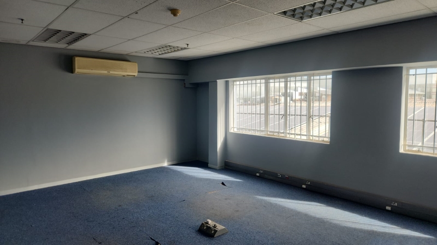 To Let Commercial Property for Rent in Pineside KwaZulu-Natal