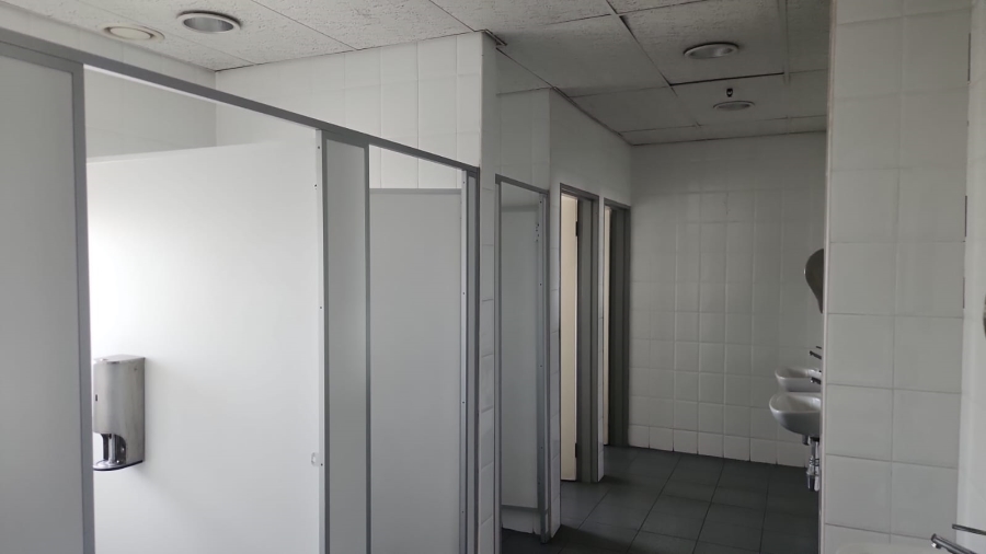 To Let Commercial Property for Rent in Pineside KwaZulu-Natal