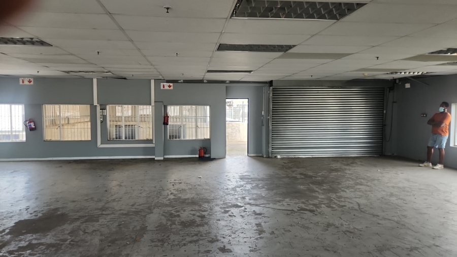 To Let Commercial Property for Rent in Pineside KwaZulu-Natal