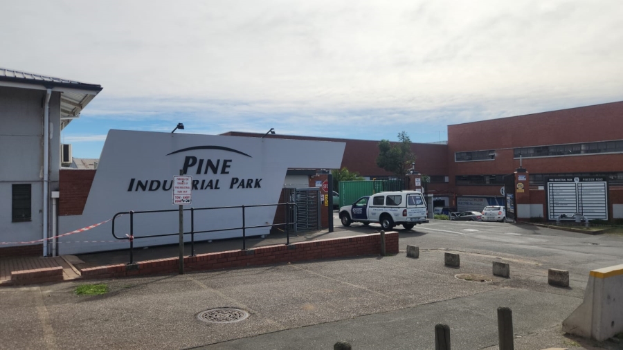 To Let Commercial Property for Rent in Pineside KwaZulu-Natal