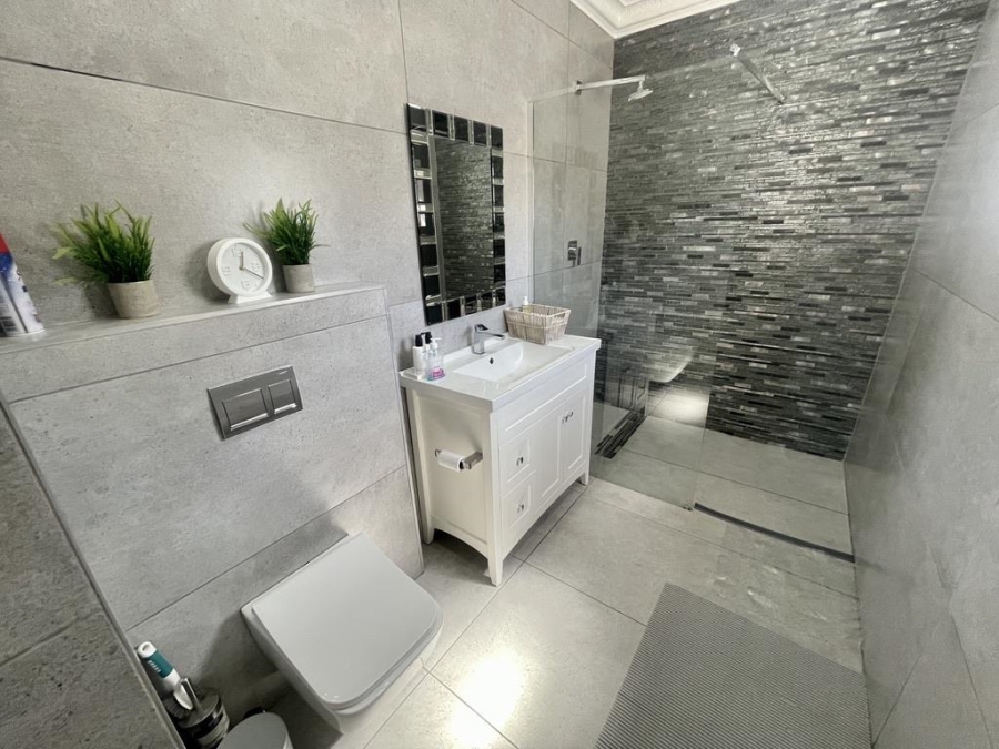 3 Bedroom Property for Sale in La Lucia KwaZulu-Natal