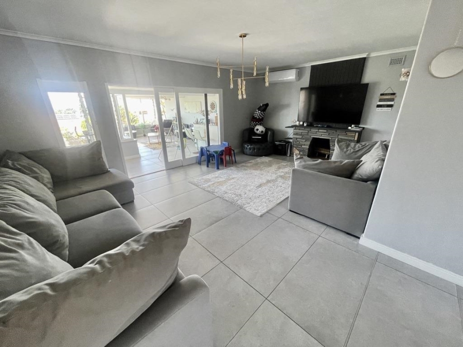 3 Bedroom Property for Sale in La Lucia KwaZulu-Natal
