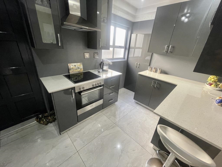3 Bedroom Property for Sale in La Lucia KwaZulu-Natal