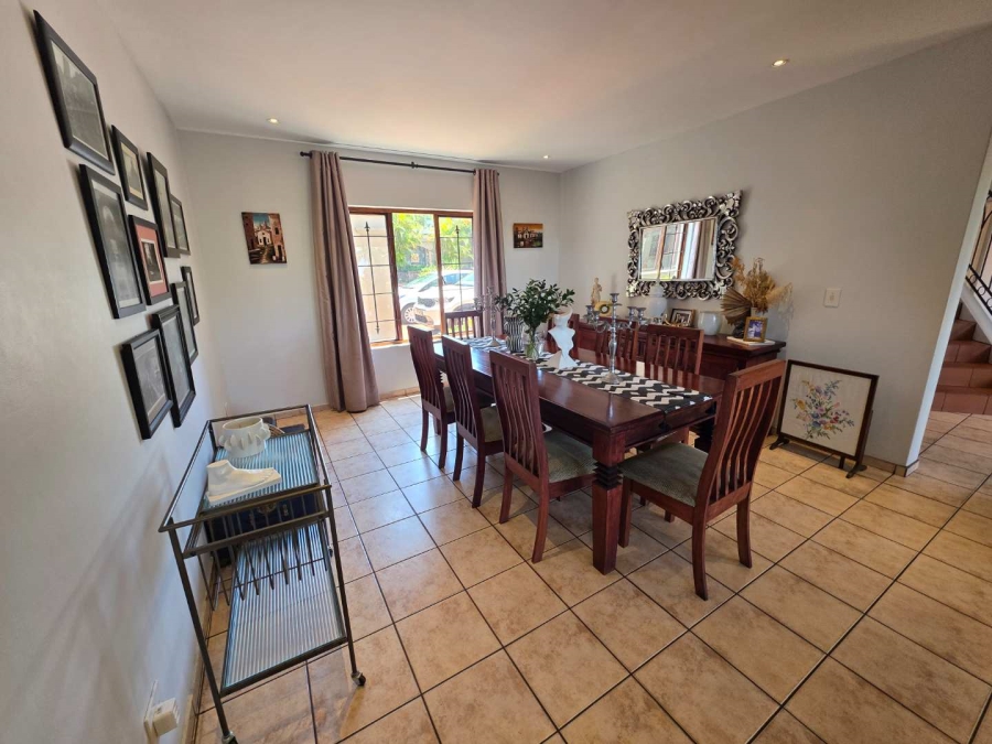 4 Bedroom Property for Sale in Umhlanga KwaZulu-Natal