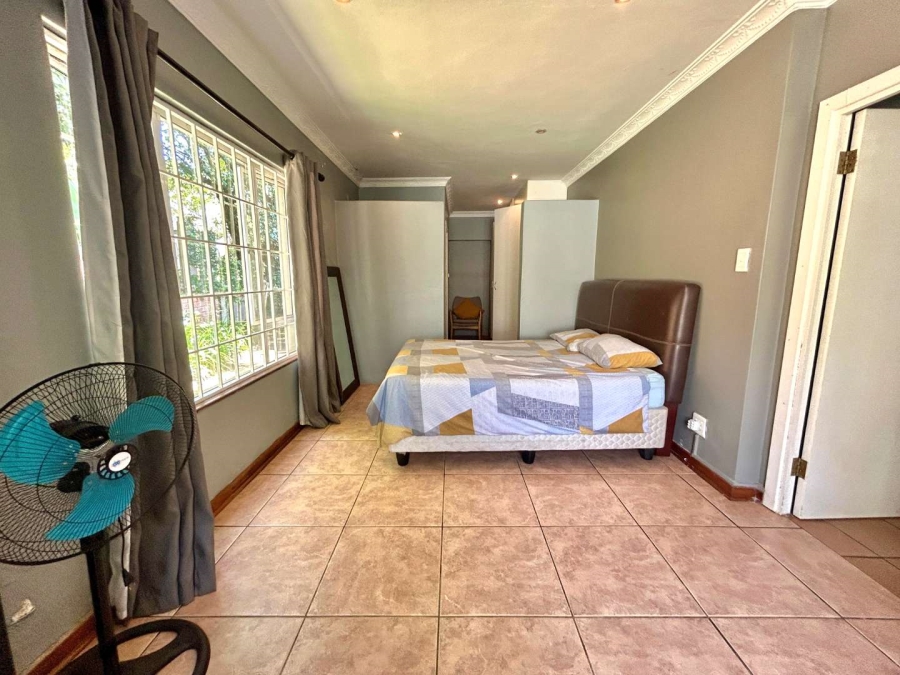4 Bedroom Property for Sale in Kloof KwaZulu-Natal