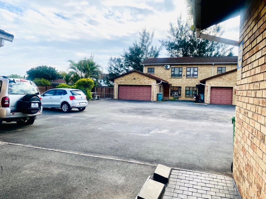 To Let 2 Bedroom Property for Rent in Wildenwide KwaZulu-Natal