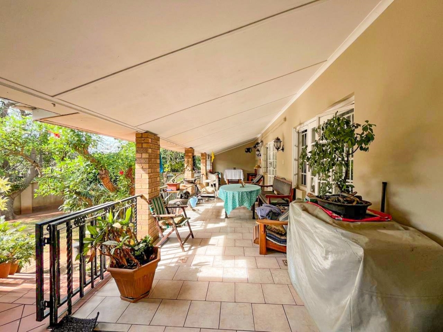 5 Bedroom Property for Sale in Durban North KwaZulu-Natal