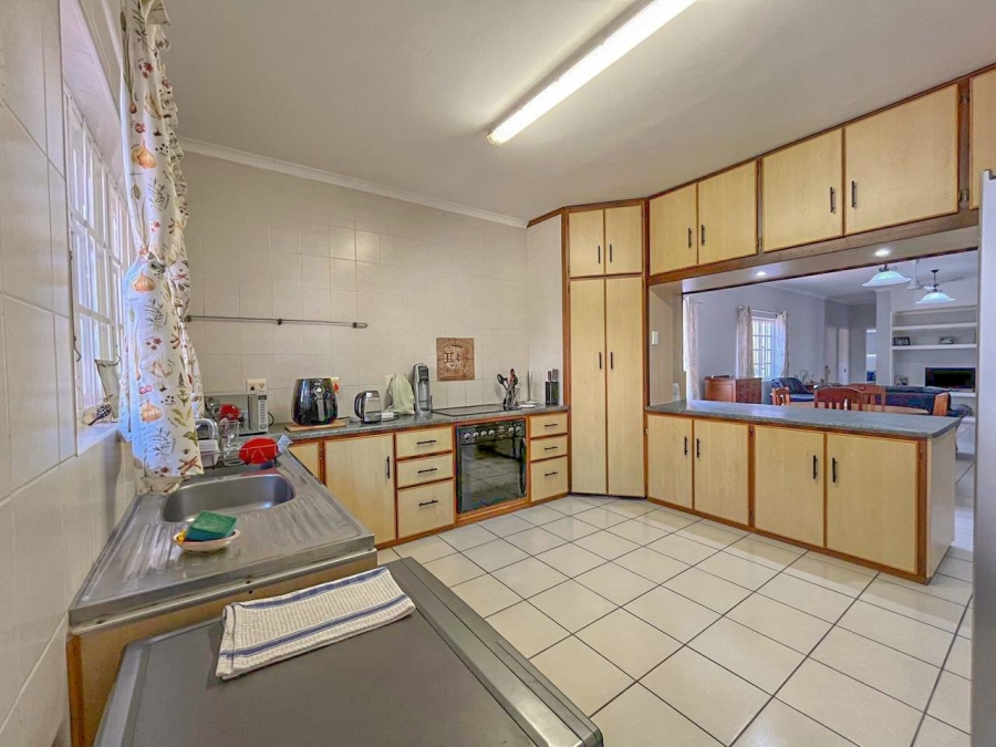 5 Bedroom Property for Sale in Durban North KwaZulu-Natal