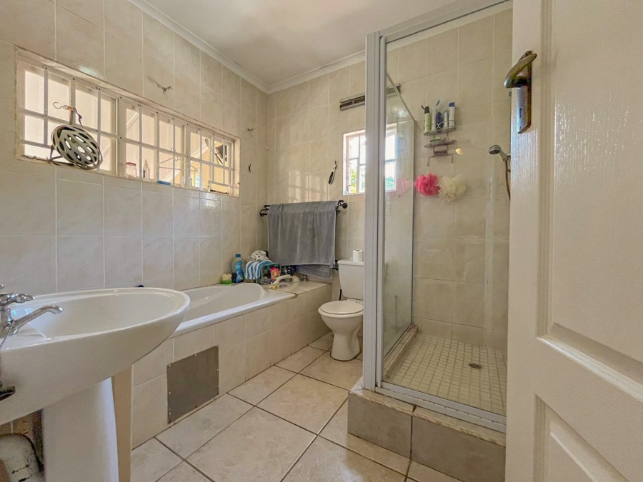 5 Bedroom Property for Sale in Durban North KwaZulu-Natal