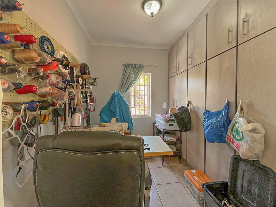 5 Bedroom Property for Sale in Durban North KwaZulu-Natal