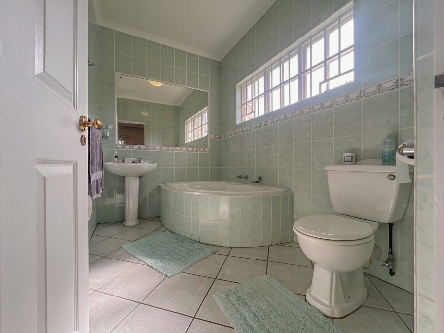 5 Bedroom Property for Sale in Durban North KwaZulu-Natal