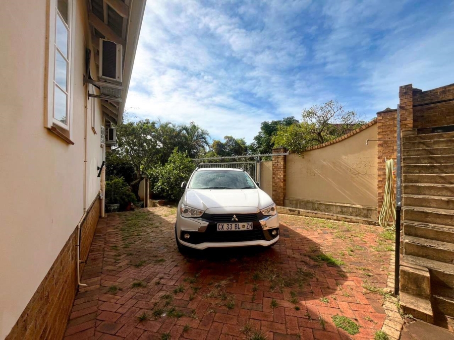 5 Bedroom Property for Sale in Durban North KwaZulu-Natal