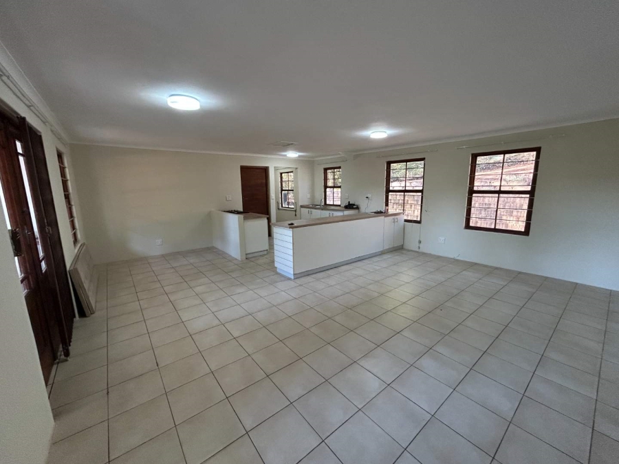 2 Bedroom Property for Sale in Crestholme KwaZulu-Natal