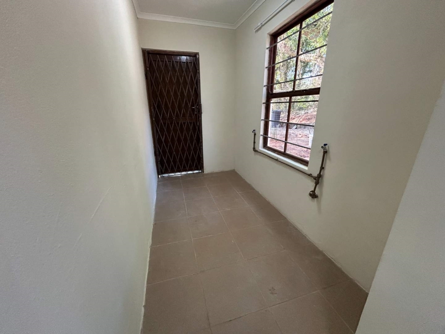 2 Bedroom Property for Sale in Crestholme KwaZulu-Natal