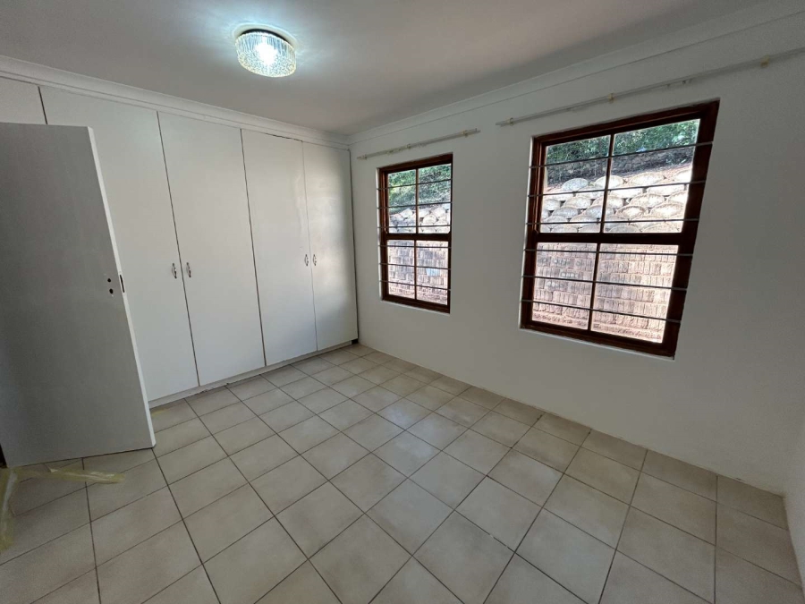 2 Bedroom Property for Sale in Crestholme KwaZulu-Natal