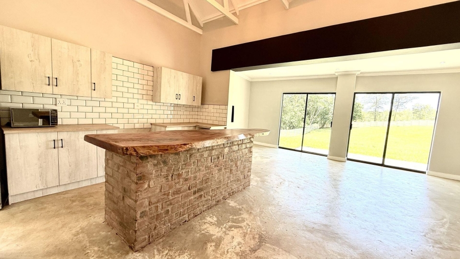 3 Bedroom Property for Sale in Worlds View KwaZulu-Natal