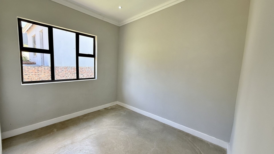 3 Bedroom Property for Sale in Worlds View KwaZulu-Natal