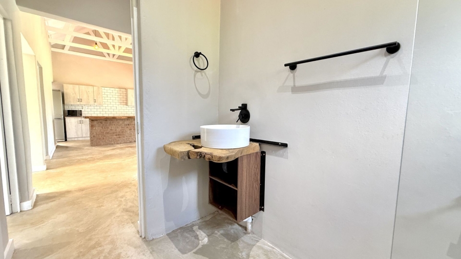 3 Bedroom Property for Sale in Worlds View KwaZulu-Natal