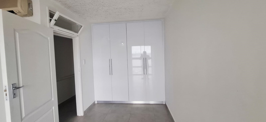 3 Bedroom Property for Sale in Esplanade KwaZulu-Natal