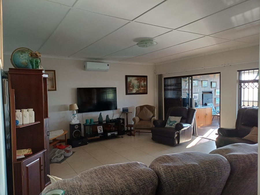 3 Bedroom Property for Sale in Shelly Beach KwaZulu-Natal