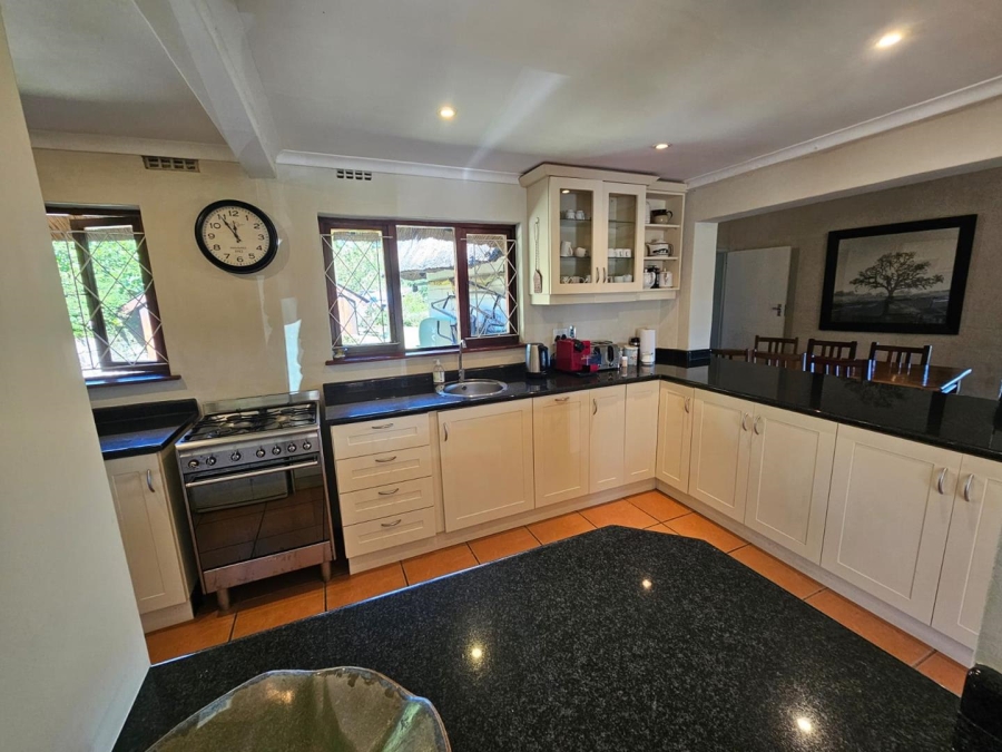 6 Bedroom Property for Sale in Karkloof KwaZulu-Natal