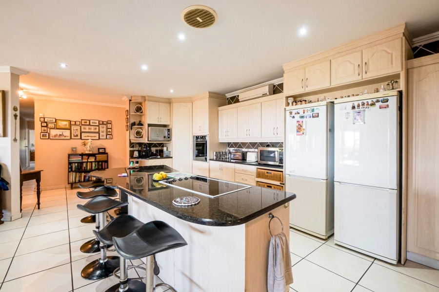 9 Bedroom Property for Sale in Amanzimtoti KwaZulu-Natal