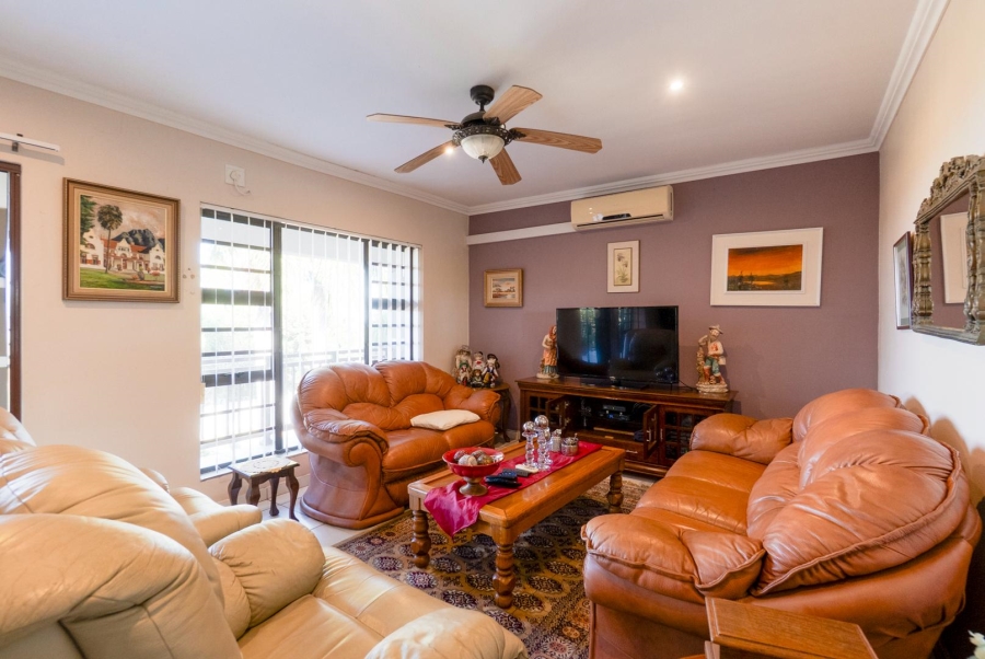 9 Bedroom Property for Sale in Amanzimtoti KwaZulu-Natal