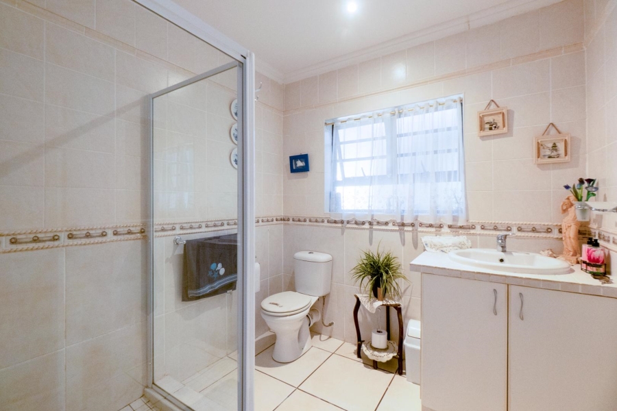 9 Bedroom Property for Sale in Amanzimtoti KwaZulu-Natal