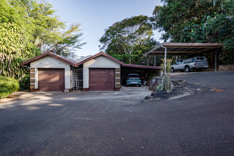 9 Bedroom Property for Sale in Amanzimtoti KwaZulu-Natal