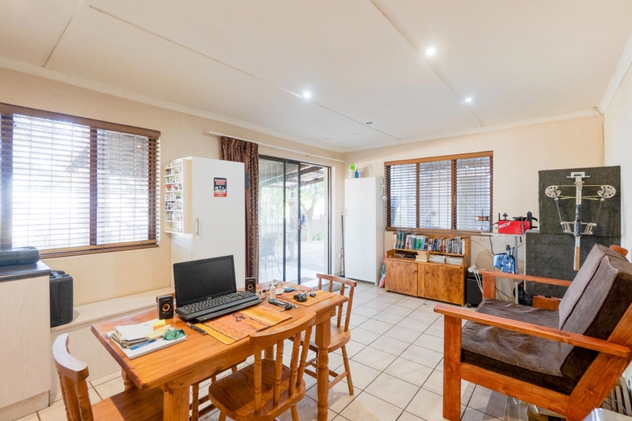 9 Bedroom Property for Sale in Amanzimtoti KwaZulu-Natal