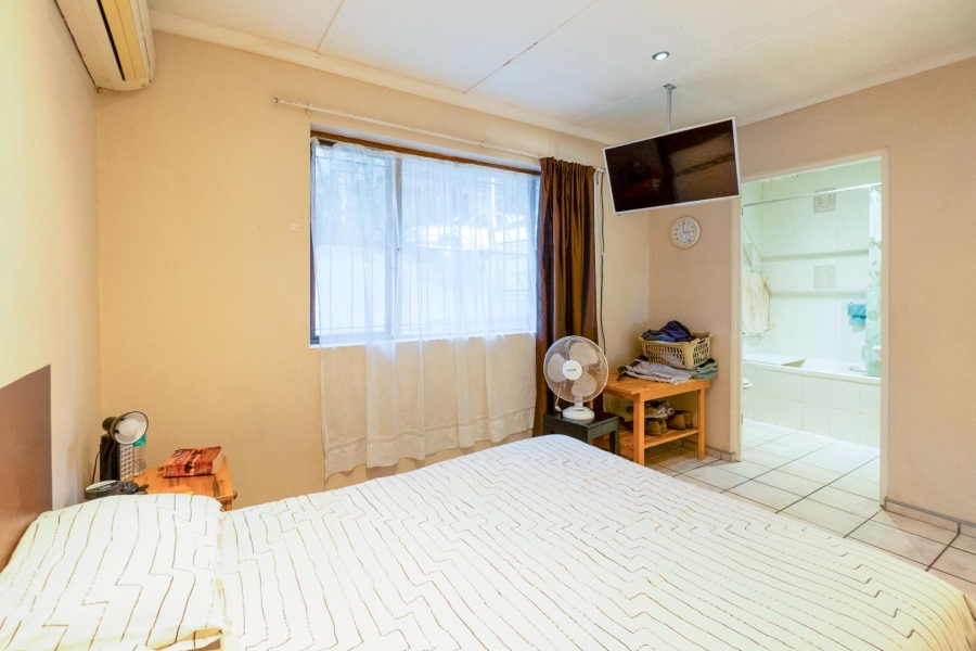 9 Bedroom Property for Sale in Amanzimtoti KwaZulu-Natal