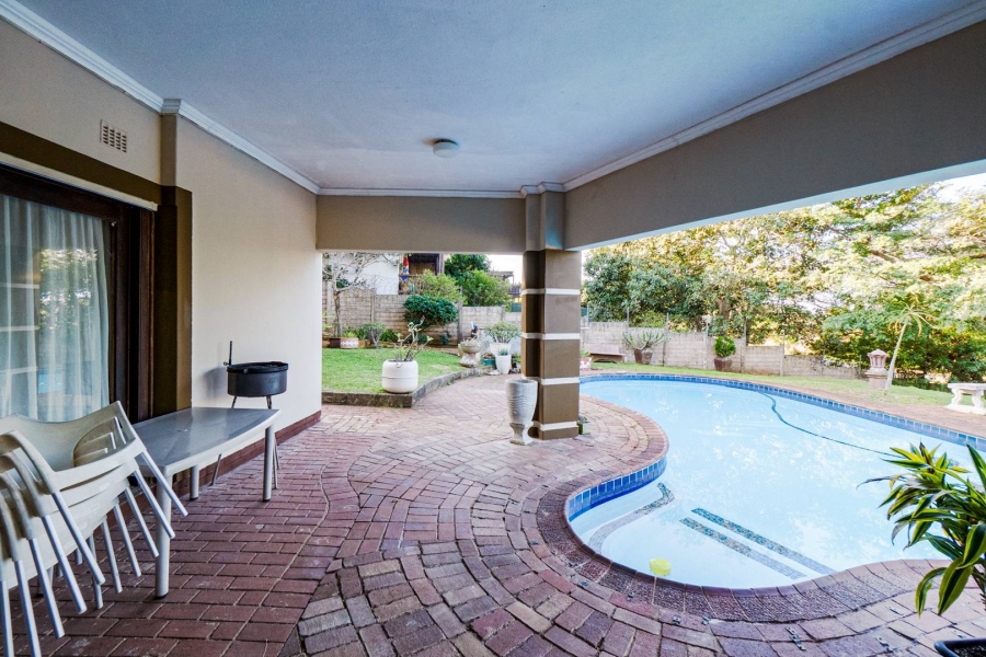 9 Bedroom Property for Sale in Amanzimtoti KwaZulu-Natal