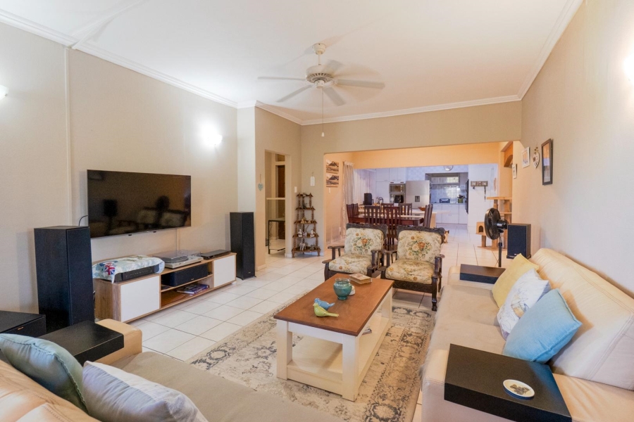 9 Bedroom Property for Sale in Amanzimtoti KwaZulu-Natal