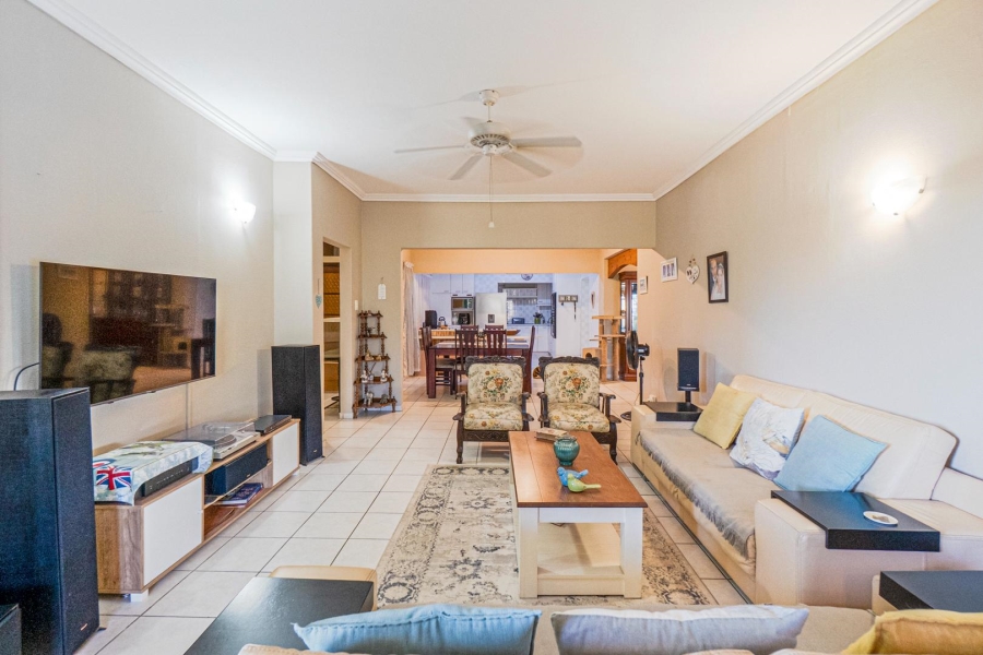 9 Bedroom Property for Sale in Amanzimtoti KwaZulu-Natal