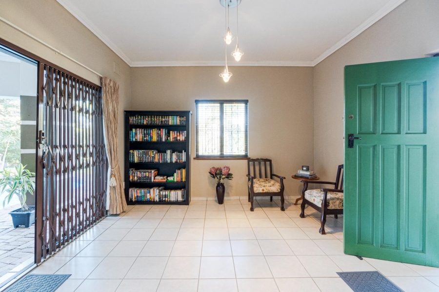 9 Bedroom Property for Sale in Amanzimtoti KwaZulu-Natal