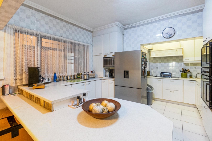 9 Bedroom Property for Sale in Amanzimtoti KwaZulu-Natal