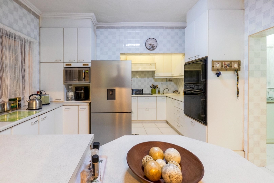 9 Bedroom Property for Sale in Amanzimtoti KwaZulu-Natal