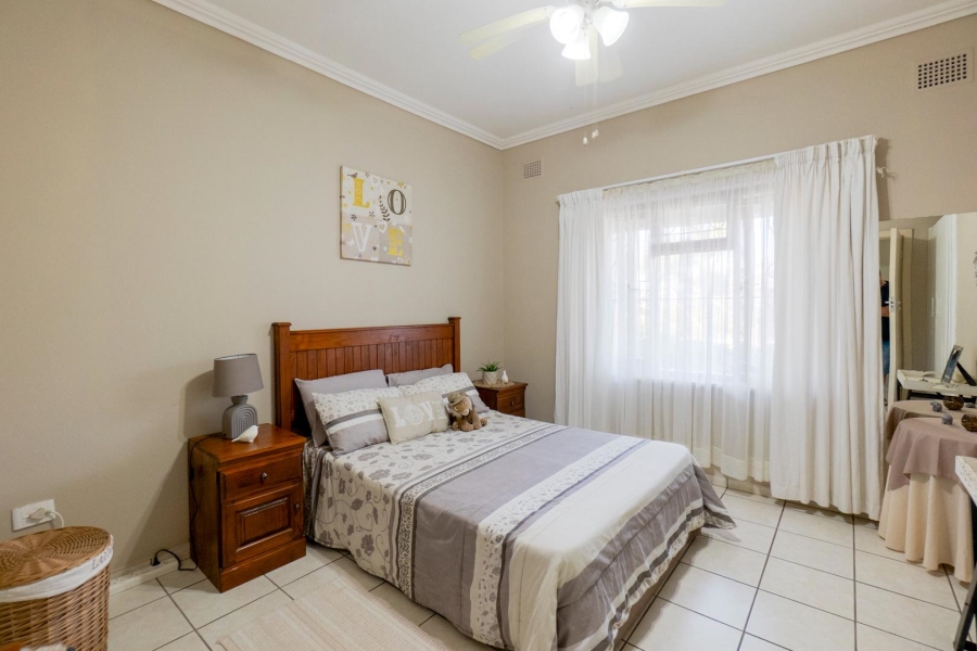 9 Bedroom Property for Sale in Amanzimtoti KwaZulu-Natal