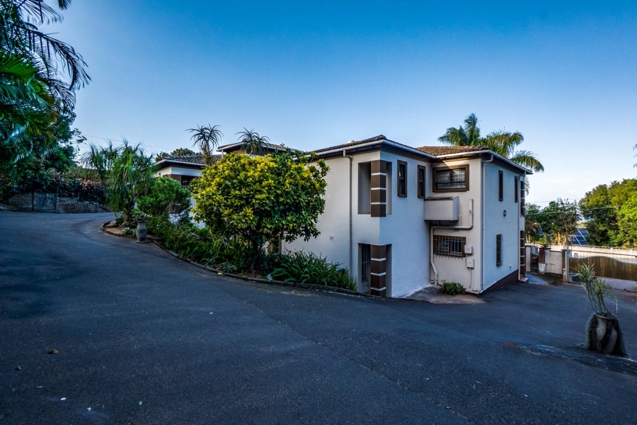 9 Bedroom Property for Sale in Amanzimtoti KwaZulu-Natal