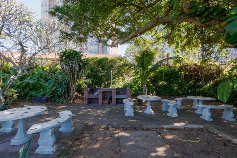2 Bedroom Property for Sale in Amanzimtoti KwaZulu-Natal
