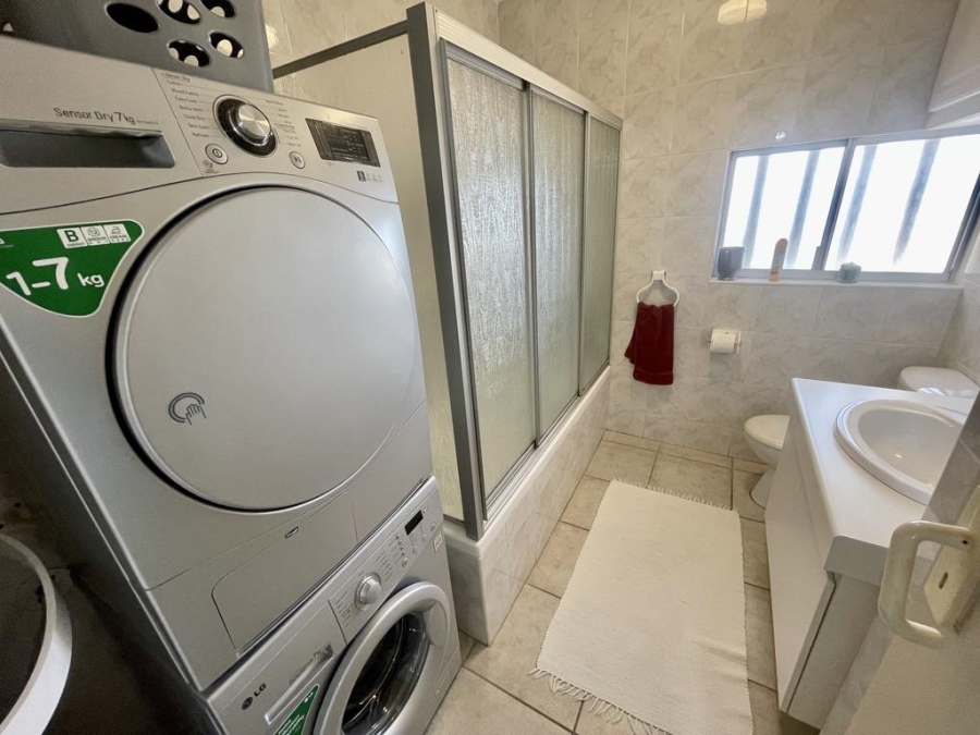To Let 3 Bedroom Property for Rent in Umhlanga KwaZulu-Natal